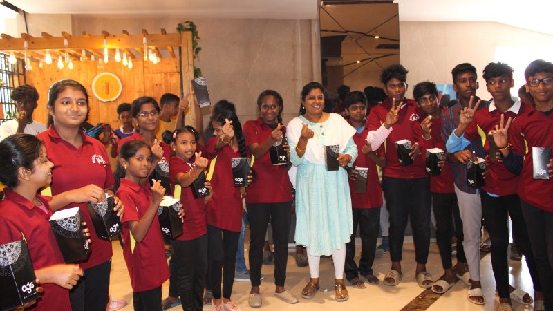 சென்னை பெருநகர காவல் சிறுமியர் மற்றும் சிறுவர் மன்றங்களை சேர்ந்த சிறார்களுக்காக ’பொ.செ -2’திரையிடப்பட்டது.