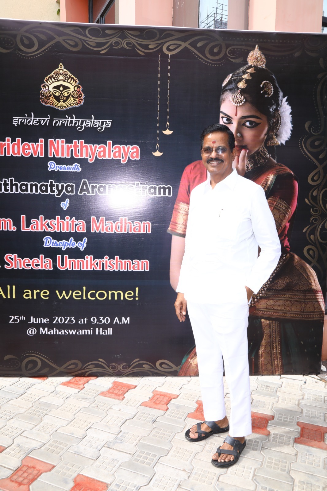 முதல் முறையாக திருக்குறளுக்கு பரதநாட்டியம்! – லக்‌ஷிதாவின் புதிய முயற்சிக்கு குவியும் பாராட்டுகள்