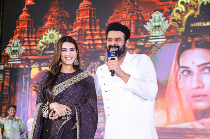 திருப்பதியில் வெளியிடப்பட்ட ‘ஆதி புருஷ்’ படத்தின் பிரத்யேக முன்னோட்டம்