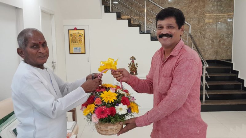 ‘கருவறை’ குறும்பட இயக்குனரை பாராட்டிய இளையராஜா