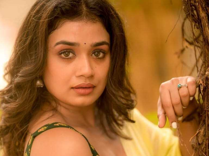  ‘எனக்கு என்டே கிடையாது’ பட விழாவை புறக்கணித்த  நாயகி