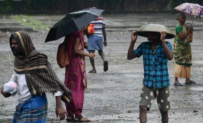 உங்க ஊருல மழை பெய்யுமா?: தெரிஞ்சுக்க படிங்க!