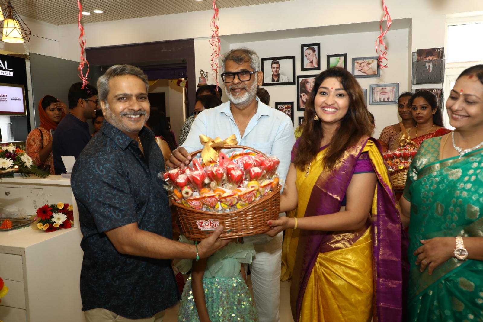 எஸ் பி சரண் தொடங்கி வைத்த ‘நேச்சுரல்ஸ் சிக்னேச்சர்’ அழகு நிலையம்