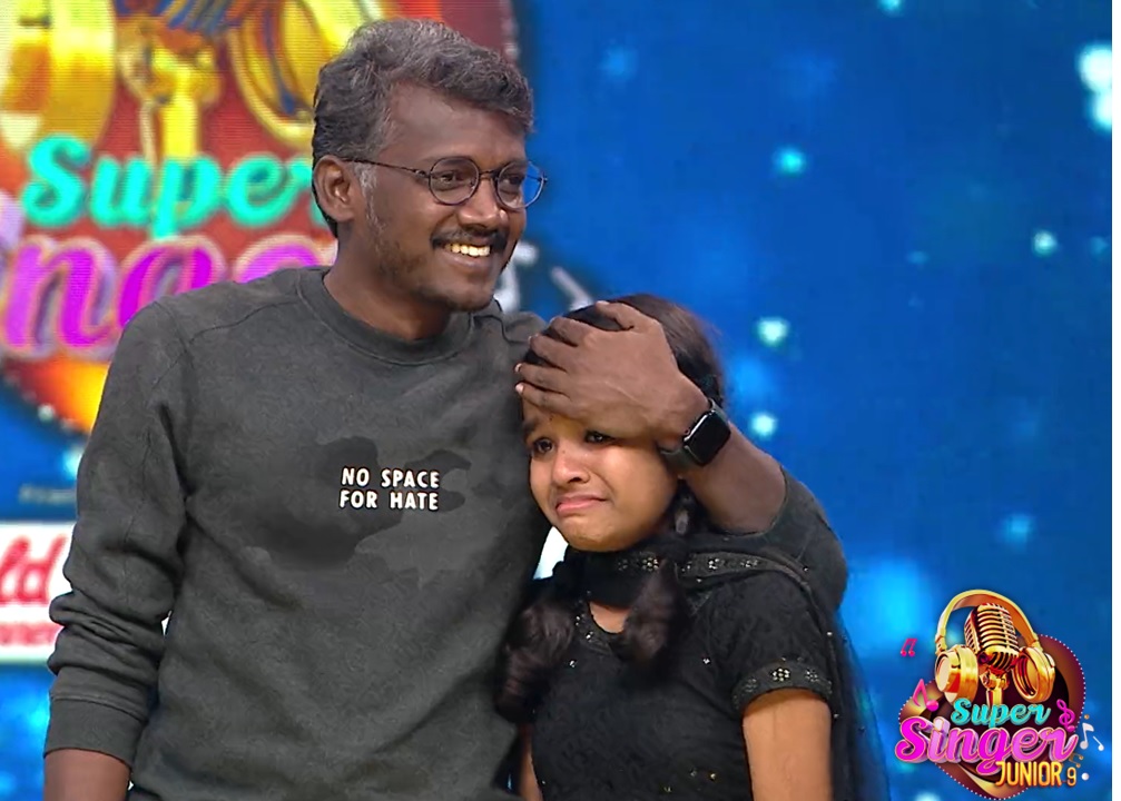 சூப்பர் சிங்கர் ஜூனியரில், சர்ப்ரைஸ் விசிட் அடித்த மாரி செல்வராஜ் !!