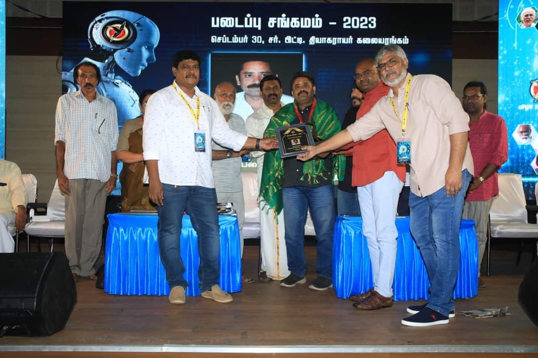 பொன்னிலன் மற்றும் சீனு ராமசாமி உள்ளிட்டோருக்கு “படைப்பு சங்கமம்  விருது