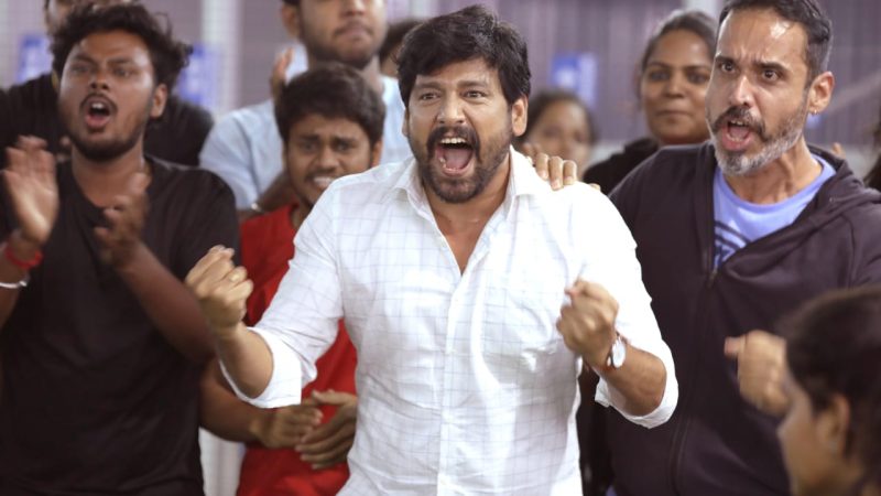 இறுகப்பற்று படத்திற்கு 2ஆம் நாளிலிருந்து காட்சிகள் அதிகரிப்பு