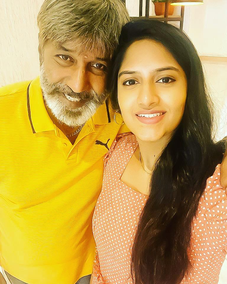 பிரபல நடிகர் விச்சு விஸ்வநாத் மகளுக்கு விரைவில் திருமணம் !