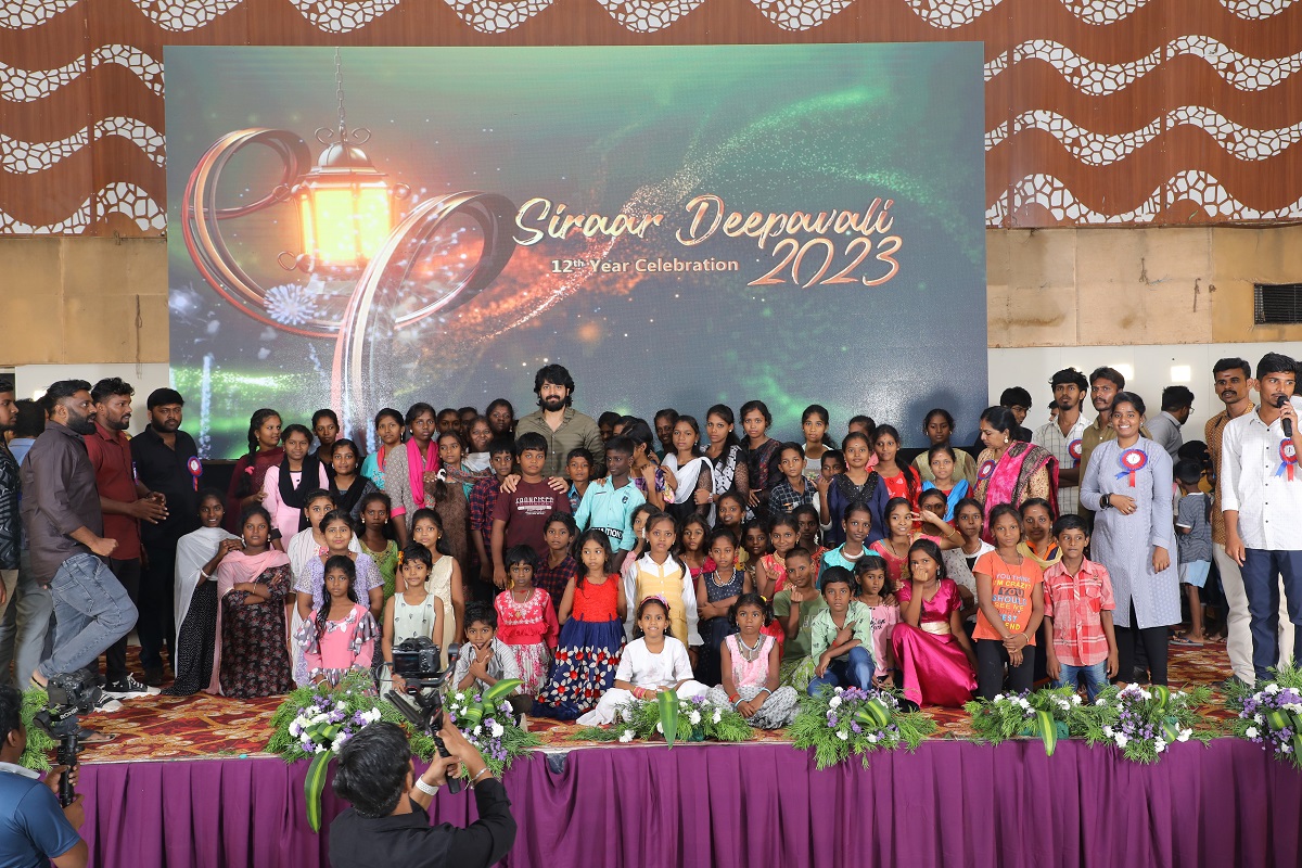 பிஎஸ்ஆர்  டிரஸ்ட் சார்பாக 1000 குழந்தைகளுக்கு தீபாவளி பரிசுகள்.!