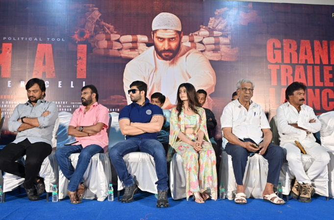 ‘பாய்’ படத்துக்கு எப்படி சென்சார் கொடுத்தார்கள்?: பேரரசு ஆச்சரியம்!