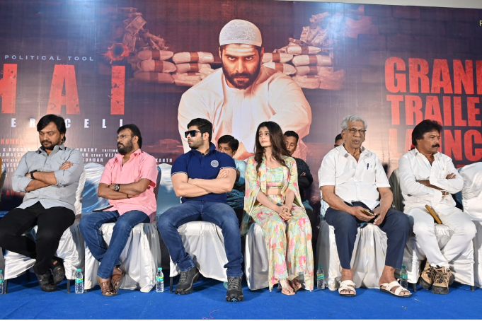 ‘பாய்’ படத்துக்கு எப்படி சென்சார் கொடுத்தார்கள்?: பேரரசு ஆச்சரியம்!