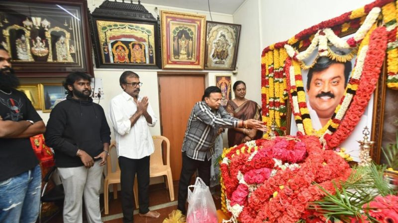 விஜயகாந்த் வீட்டுக்கு சென்று அஞ்சலி செலுத்திய – ஐசரி கணேஷ்