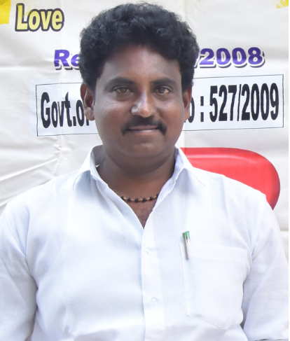 காந்தி, அண்ணா, நேதாஜி  முப்பெரும் தலைவர்களுக்கு கோபி காந்தி மரியாதை!