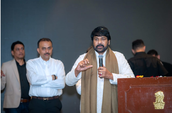 பத்ம விபூஷண் விருது பெற்ற மெகாஸ்டார் சிரஞ்சீவிக்கு அமெரிக்க ரசிகர்கள் நடத்திய மிக பிரம்மாண்டமான பாராட்டு விழா