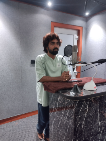 ’13’ படத்திற்கு  டப்பிங் பேசஆரம்பித்தார்  ஜிவி பிரகாஷ்!