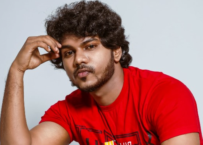 அறிமுகமான ‘ஹரா’ படத்திலேயே முத்திரை பதித்த நடிகர்  சந்தோஷ் பிரபாகரன்..!