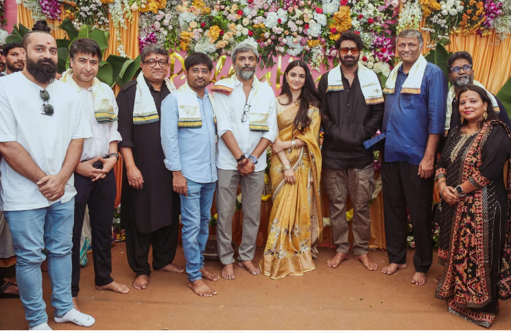 ‘ரெபல் ஸ்டார்’ பிரபாஸ் நடிக்கும் புதிய படத்தின் தொடக்க விழா