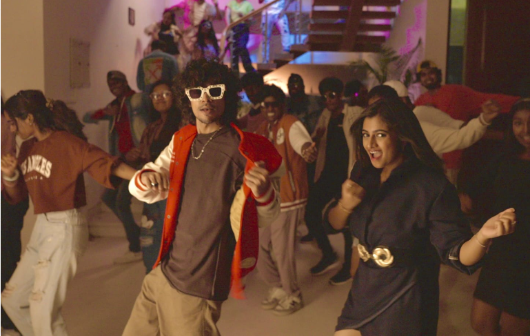 இசையமைப்பாளர் அருண் ராஜ் மற்றும் ‘பிக்பாஸ்’ புகழ் அர்ச்சனா ரவிச்சந்திரன் இணைந்து வெளியிட்டுள்ள உற்சாகமூட்டக்கூடிய புதிய சுயாதீன பாடல் ‘டாக்ஸிக் காதல்’ 