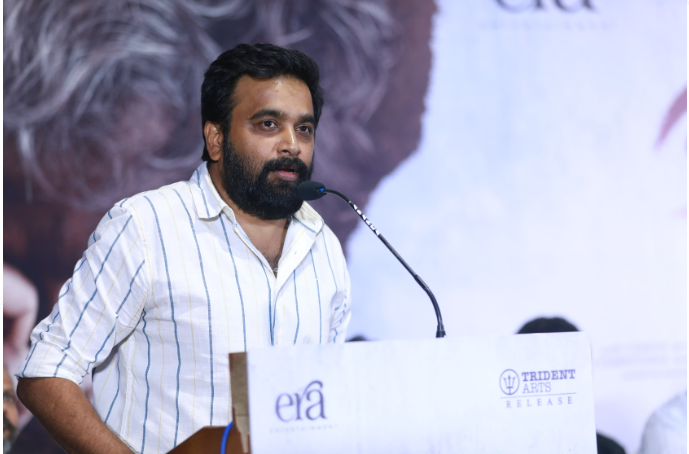 “சசிகுமாரை நான் மரியாதையாக நடத்தவில்லை!”: இயக்குநர் இரா.சரவணன்