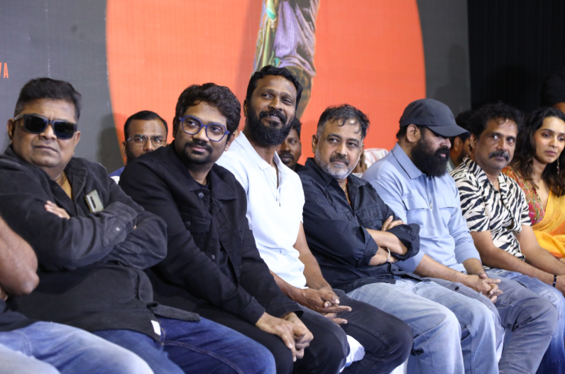 ‘பாட்டல் ராதா’: “சிரிக்கவும் சிந்திக்கவும் வைக்கும்!”: பா.ரஞ்சித்