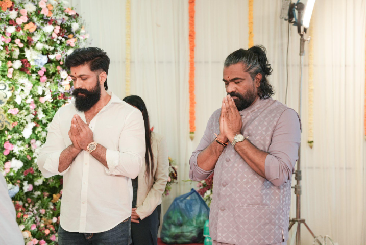 யாஷின் ‘டாக்ஸிக் : ஏ ஃபேரி டேல் ஃபார் க்ரோன்- அப்ஸ்’: வரலாறு படைக்கிறது!