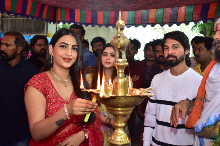 மாடலிங் துறையில் பிரபலமான தமிழ்வாணன்  நாயகனாக நடிக்கும்  படத்தின் பூஜை! 