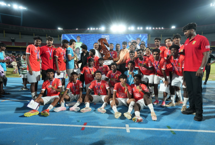 லோயோலா கல்லூரி Turf Town வழங்கும் PORKKALAM சீசன் 3 போட்டியில் வெற்றி பெற்றது