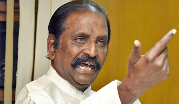 “நான் காப்பி அடிச்சா தப்பில்லை..!”: வைரமுத்து அளித்த பேட்டி!