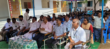 கரூர்: பள்ளியில் ஆய்வுக் கட்டிடத்தை திறந்து வைத்தார் முதலமைச்சர் ஸ்டாலின்
