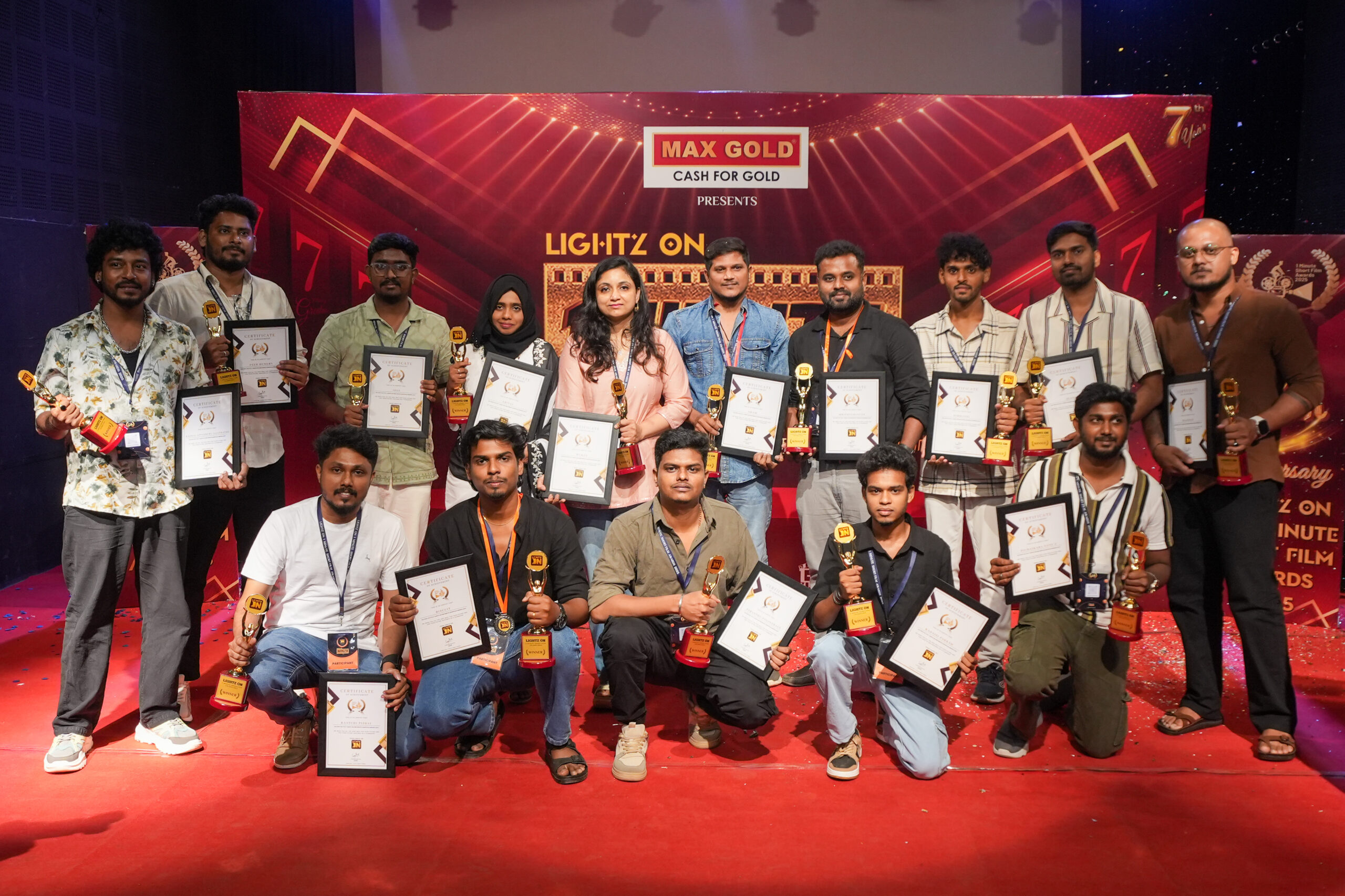 100 குறும்பட இயக்குனர்களுக்கு விருதுகள்! LIGHTZ ÖN AWARDS  சாதனை!