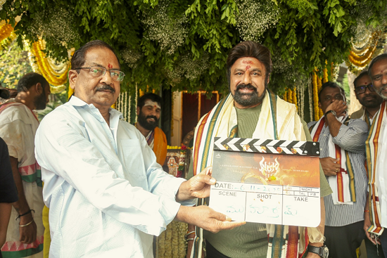 நந்தமூரி பாலகிருஷ்ணா –கோபிசந்த் மலினேனி – வெங்கட சதீஷ் கிலாரு – விருத்தி சினிமாஸ் இணையும் வரலாற்று சிறப்புமிக்க மாபெரும் படமான #NBK111 பிரமாண்டமாக தொடங்கியது !!