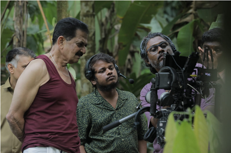 சைபர் க்ரைம் வேட்டையில் ஒரு கிராமத்து வித்தை: அச்சுத அவதாரம் அதிரடி பர்ஸ்ட் லுக்!