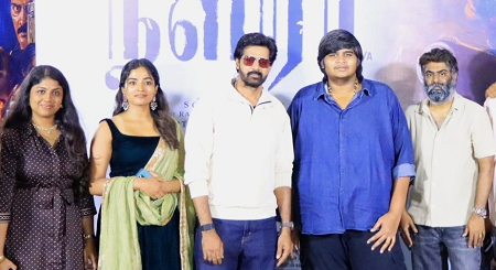 ‘நீளிரா’: ஈழப்போர் பின்னணியில் விடியா இரவின் தீரா திகில்!   !