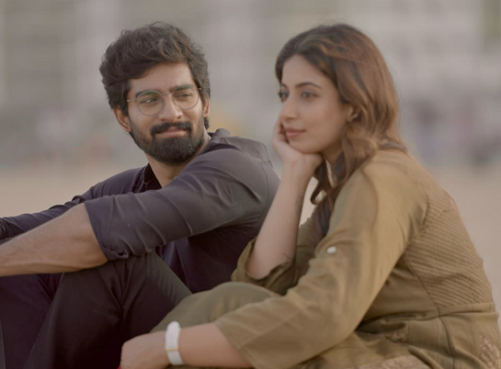 ‘நீ ஃபாரெவர்’: விமர்சனம்: ஸ்மார்ட்ஃபோன் யுகத்துக் காதல் கலாட்டா!