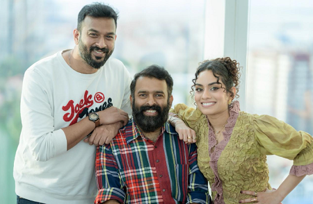 சர்வதேச மேடையில் தமிழ் பாப் புயல் தீ-யின் ‘வாரி வாரி’ ரிலீஸ்!