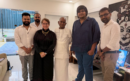 இளையராஜாவுடன் கைக்கோத்த இயக்குநர் கார்த்திக் சுப்புராஜ்!