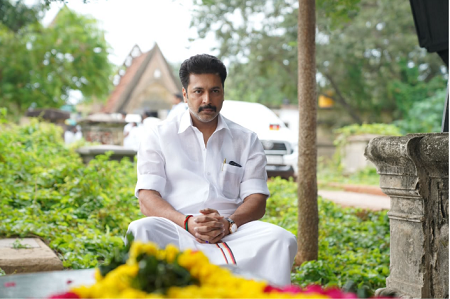 ‘ராசாதி ராசா..’ : ஆட்டம் போட வைக்கும் ரவி மோகனின் ‘கராத்தே பாபு’ முதல் பாடல்!