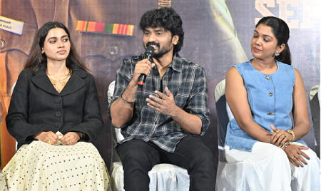 “எந்த ஹீரோவுக்கும் மார்க்கெட் இல்லே..!”: ‘தி டார்க் ஹெவன்’ பட விழாவில் இயக்குநர் அதிரடி!