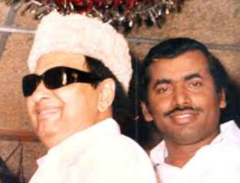 அக்., 17 : மக்களின் ஜனநாயகப் புரட்சியே அ.தி.மு.க.! மனிதநேய அறக்கட்டளை தலைவர் சைதை துரைசாமி