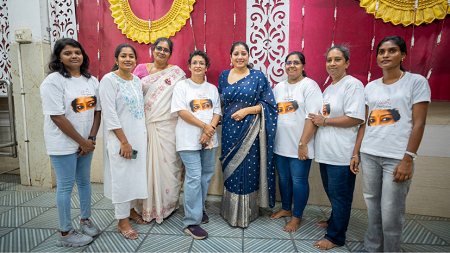 ‘அயலி’ நாயகியின் அன்பு: பெண் ஆட்டோ ஓட்டுநர்களுக்கு உதவிகளை வழங்கிய அனுமோல்!